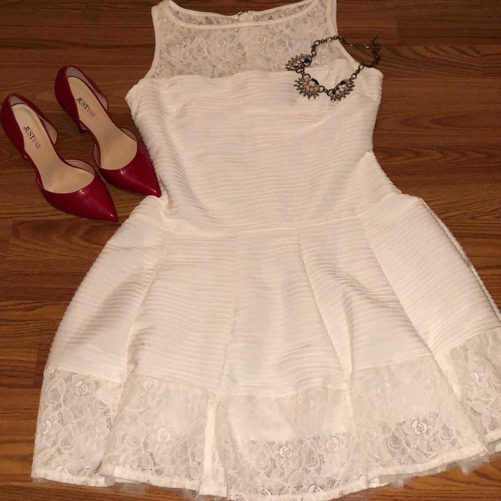 Gabby Skye cocktail dress - Size 10P